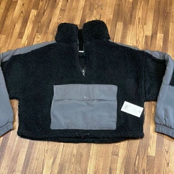 SO womens/juniors midriff Sherpa. Size XS. NWT - Picture 1 of 7